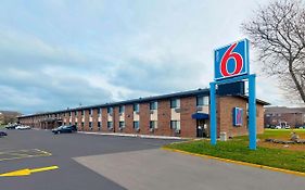 Motel 6 Oak Creek Wi